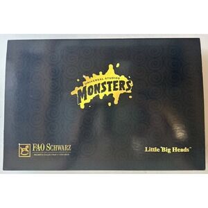 Universal Studios Monsters Little Big Heads Silver Screen Edition  New (13I)